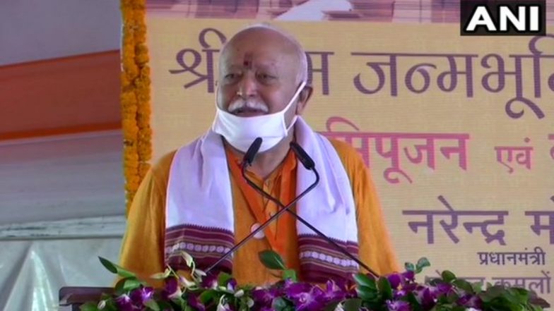 स्वयंसेवकों को बदलते परिवेश में कार्य भूमिका बदलने की जरूरत- RSS प्रमुख मोहन भागवत