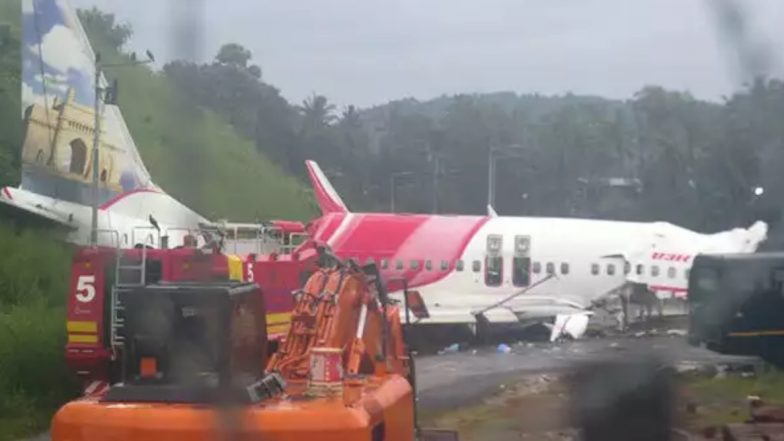 Air India Express Plane Crash in Kozhikode: विमानन नियामक DCGA ने सुरक्षा संबंधी त्रुटियों को लेकर जुलाई 2019 में दिया था कोझिकोड हवाईअड्डे को नोटिस
