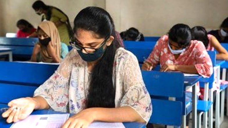 Health Ministry Issues Revised SOP: कोरोना काल में परीक्षा को लेकर स्वास्थ्य मंत्रालय ने जारी की एसओपी, इन बातों को रखना होगा ध्यान