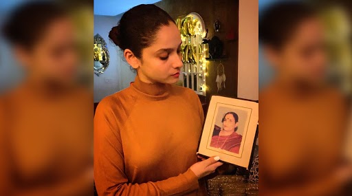 अंकिता लोखंडे ने सुशांत सिंह राजपूत की मां का फोटो शेयर करते हुए लिखा भावुक मैसेज