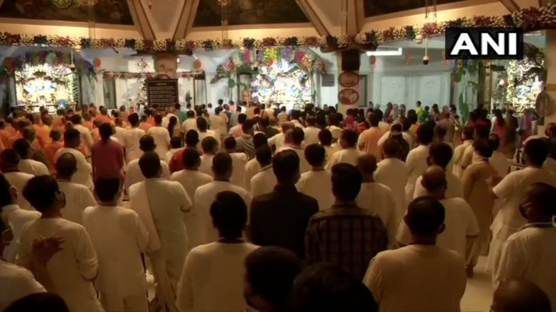Krishna Janmashtami 2020: मथुरा-वृन्दावन में कृष्ण जन्माष्टमी की धूम, श्रद्धालुओं बिना सूनी रहीं सड़कें