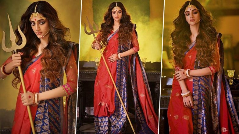 Shubho Mahalaya 2020 Nusrat Jahan Photos: पश्चिम बंगाल से TMC सांसद और अभिनेत्री नुसरत जहां ने महालय पर्व पर दिखाया अपना तेजस्वी अवतार, देखें तस्वीरें