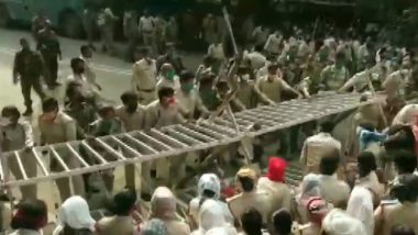 Jharkhand: रांची में पुलिस और सहायक पुलिसकर्मियों में झड़प, कई घायल, देखें VIDEO