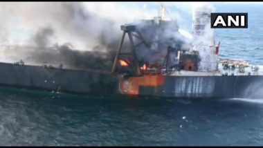 आग से धधकते तेल टैंकर को IOC ने श्रीलंकाई तट से दूर हटाया: Indian Coast Guard