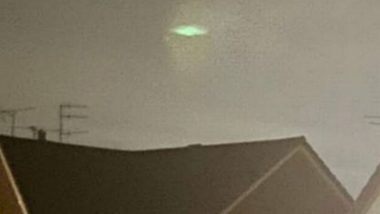 UFO Spotted in Liverpool: लिवरपूल के एक शख्स ने किया आसमान हरे रंग की अज्ञात उड़न तश्तरी देखने का दावा