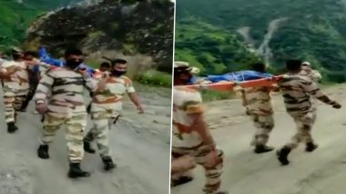ITBP Jawans Carry Body of a Local on shoulders in Uttarakhand: उत्तराखंड में आईटीबीपी के जवानों ने एक स्थानीय व्यक्ति के शव को 8 घंटे तक कंधे पर लेकर पैदल तय किया 25 किमी का रास्ता (Watch Video)
