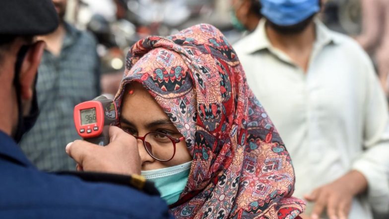 Coronavirus Cases in Pakistan: पाकिस्तान में COVID19 के 426 नए मामले दर्ज, कुल संक्रमितों की संख्या हुई 2,99,659