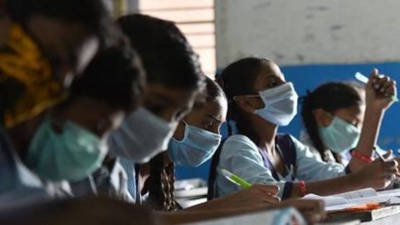 कोरोना महामारी को लेकर सरकार का बड़ा फैसला, परीक्षा के समय CBSE के छात्रों के लिए जारी होगा डिजिटल एडमिट कार्ड