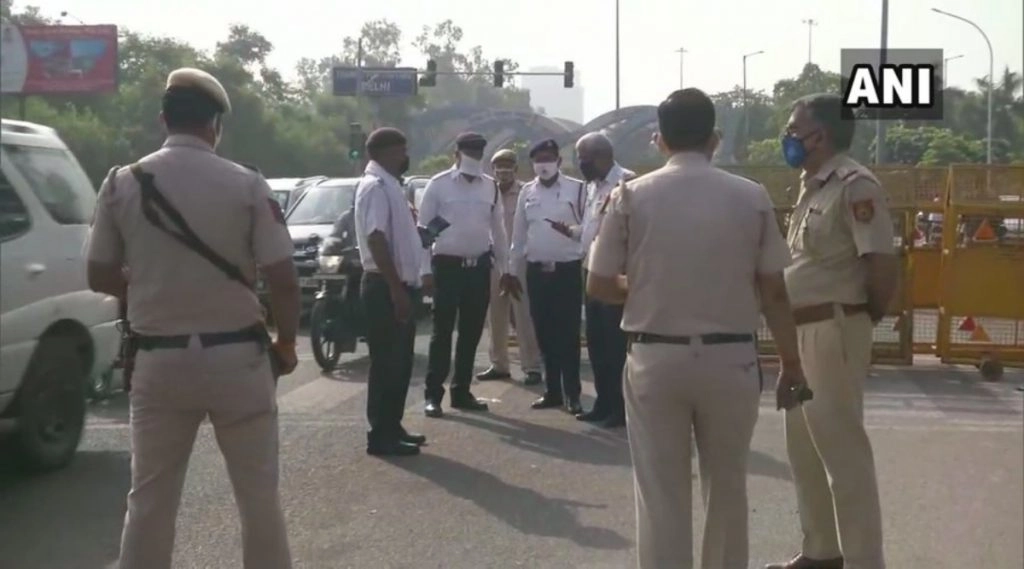 धारा 144 का उल्लंघन करके जनसभा करने के आरोप में 200 लोगों के खिलाफ मामला दर्ज