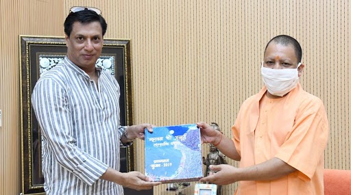 Uttar Pradesh: CM योगी आदित्यनाथ से मिले फिल्म निर्माता मधुर भंडारकर, फिल्म सिटी निर्माण को लेकर हुई बातचीत