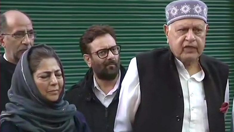 Gupkar Declaration: फारूक अब्दुल्ला के आवास पर हुई बैठक, बोले- हम लोगों के छीने अधिकार वापस मांगते हैं
