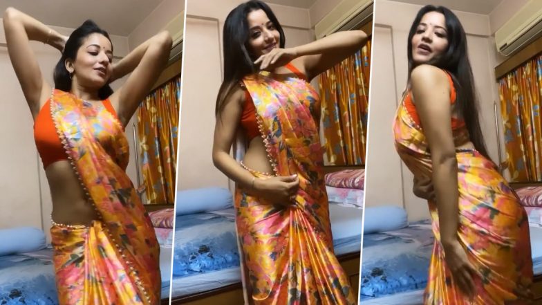 Monalisa Hot Dance: भोजपुरी स्टार मोनालिसा ने साड़ी पहन कर किया बेहद ही सेक्सी डांस, कातिल अदाएं कर देगी घायल