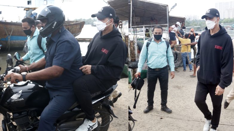 Akshay Kumar Photos: बाइक और जेटी के सहारे सेट पर पहुंचे अक्षय कुमार, सामने आई फोटो