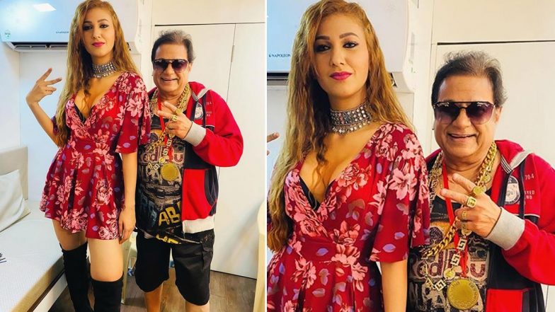 Anup Jalota-Jasleen Matharu Hot Photo: अनूप जलोटा-जसलीन मथारू बने रैपर, हॉट अंदाज में एक्ट्रेस संग भजन सम्राट की फोटो हुई Viral