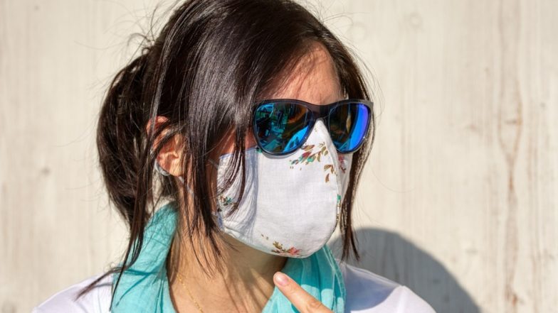 COVID-19 Sore Throat: गले में खराश की समस्या आम है या कोरोना वायरस संक्रमण का लक्षण? जानें ऐसी स्थिति में क्या करें