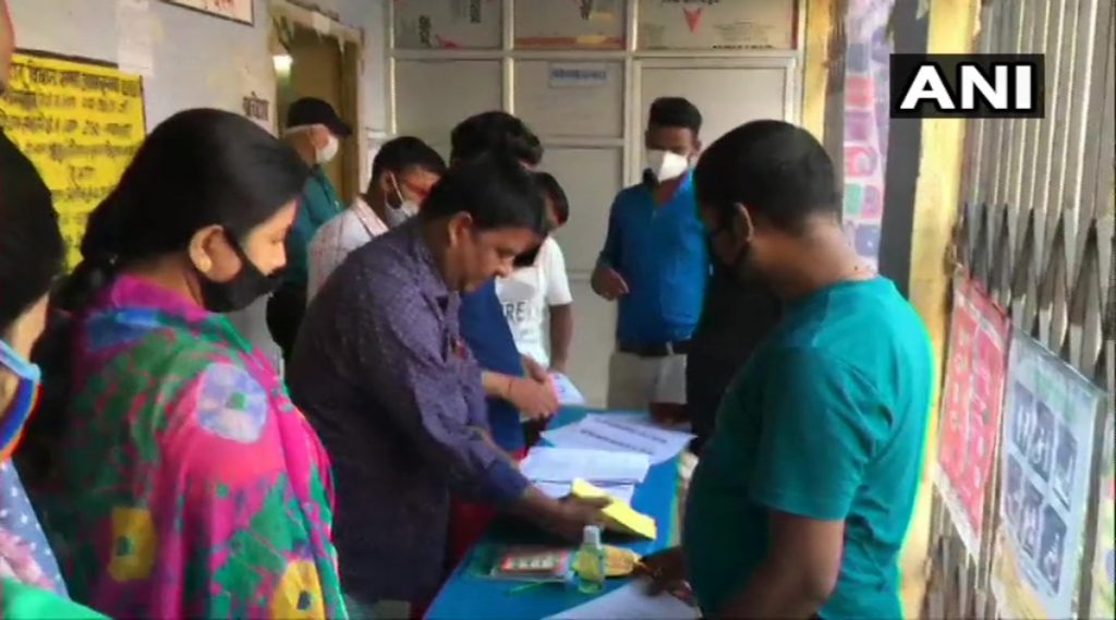   अंतिम चरण में मतदाताओं में 3 बजे तक करीब 46 फीसदी वोटिंग