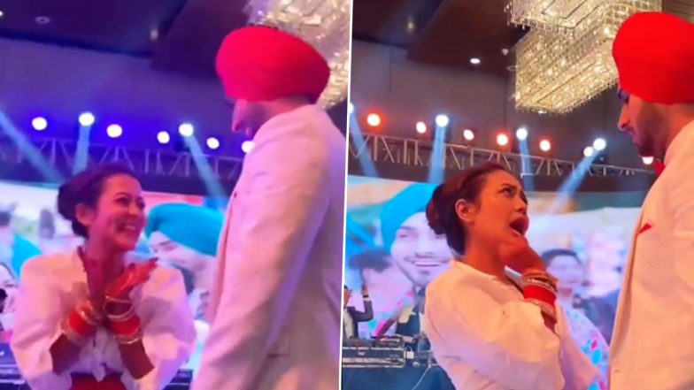 Neha Kakkar And Rohanpreet Singh Wedding: नेहा कक्कड़ और रोहनप्रीत सिंह रिंग सेरेमनी में हुए रोमांटिक, कपल का डांस Video हुआ वायरल