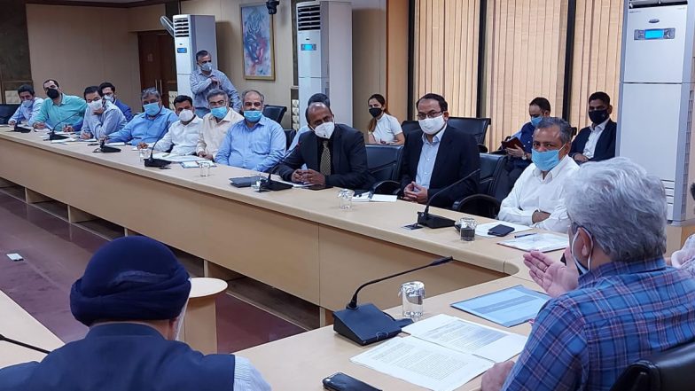 Delhi: परिवहन मंत्री कैलाश गहलोत ने HSRP रजिस्ट्रेशन और कलर कोडेड स्टिकर पर की समीक्षा बैठक