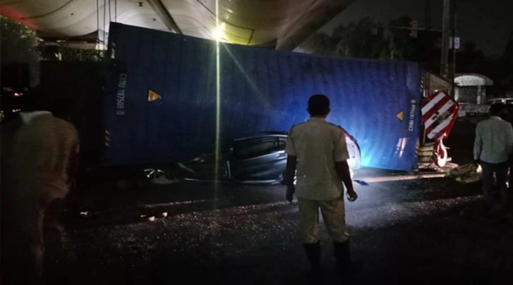 बिहार : नहर में गिरी कार, 3 नर्तकी सहित 4 की मौत