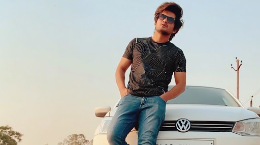 TikTok Star Prateek Khatri Dies: टिकटॉक  स्टार और सोशल मीडिया के इंफ्लूएंसर प्रतीक खत्री की कार दुर्घटना में मौत