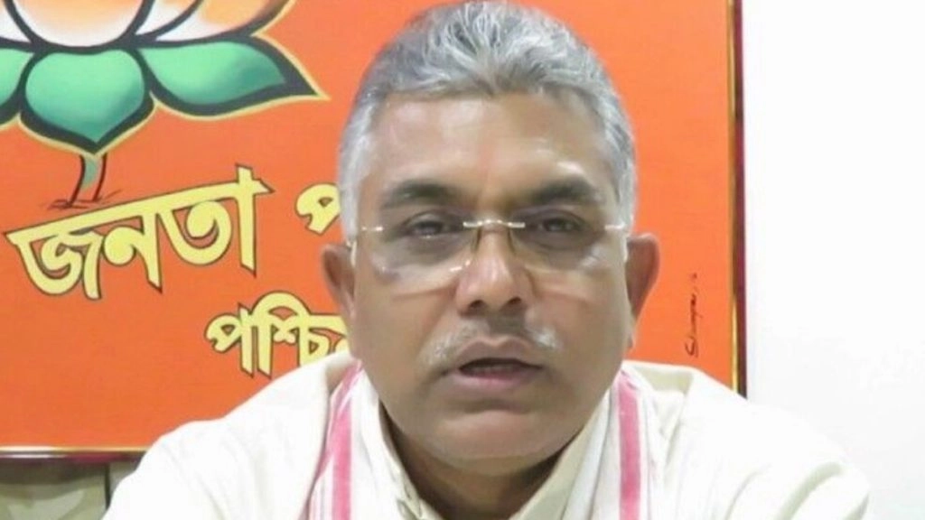 दिलीप घोष ने बंगाल को 'दूसरा कश्मीर' कहकर एक नए विवाद को जन्म दिया.