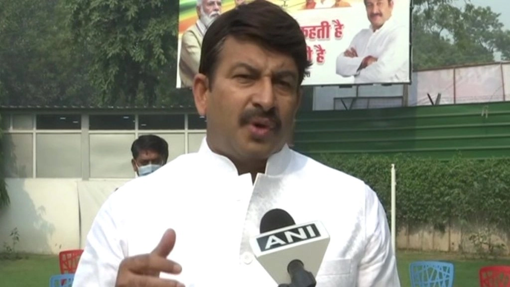 BJP सांसद Manoj Tiwari ने अस्पतालों के लिए पीडब्ल्यूडी टेंडर में AAP पर धोखाधड़ी का लगाया आरोप