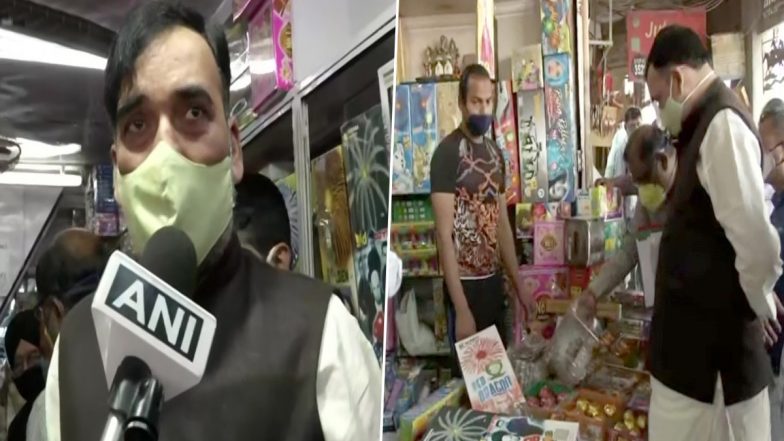 Anti Cracker Campaign: राजधानी दिल्ली में आज से शुरू हुआ पटाखों के खिलाफ अभियान, केजरीवाल सरकार ने प्रदूषण फैलाने वाले पटाखों पर लगाया बैन