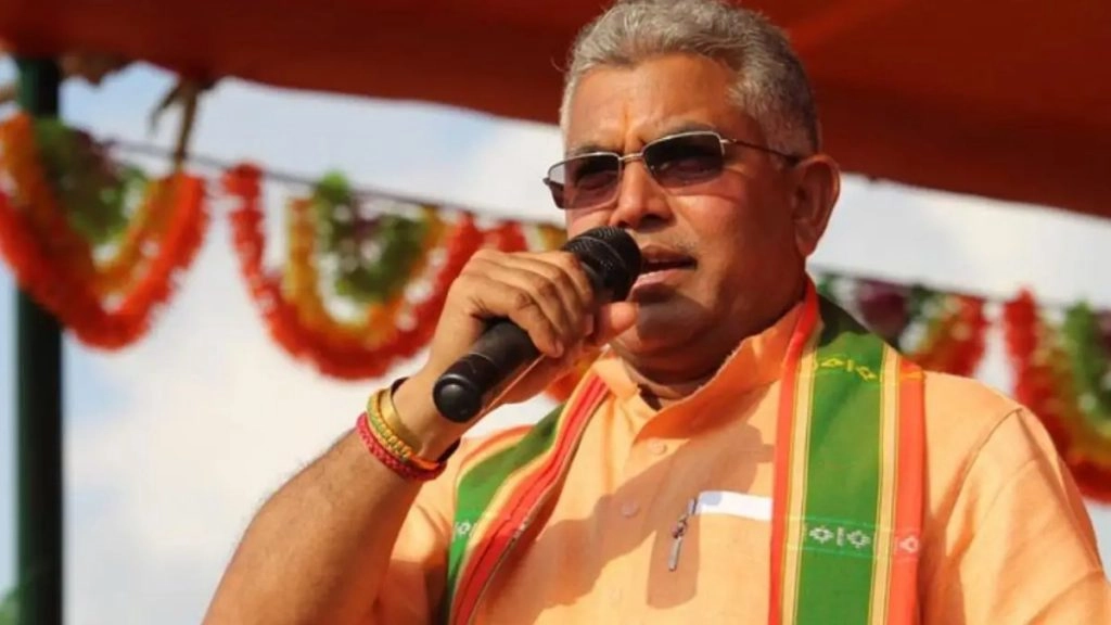 बंगाल बीजेपी के चीफ दिलीप घोष के काफिले पर हमला
