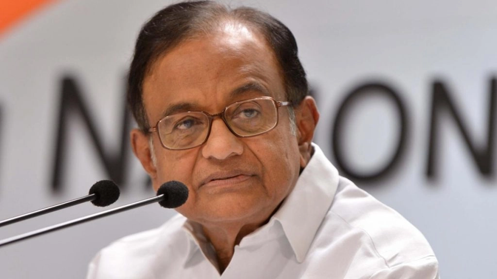  कांग्रेस में नेतृत्व और संगठन की कमजोरी को लेकर सवाल खड़े करने वाले पार्टी के नेताओं की संख्या बढ़ने लगी है.