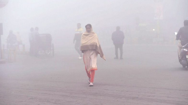 Winter Health Care: बदलते मौसम में ऐसे रखें खुद को फिट, बढ़ता प्रदुषण भी कर सकता है बीमार