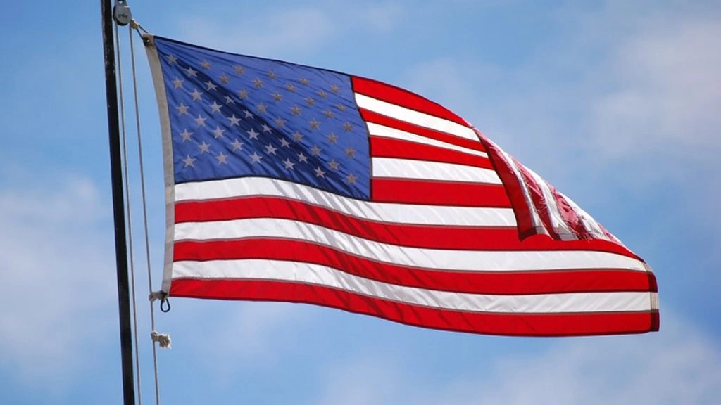 अमेरिकी हाउस ऑफ रिप्रेजेंटेटिव्स के डेमोक्रेट्स ने स्पीकर नैन्सी पेलोसी को स्पीकर पद के लिए फिर से मनोनीत किया है