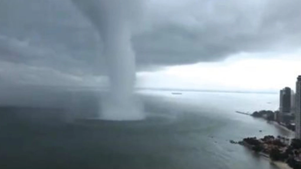 चेन्नई में साइक्लोन निवार को देखते हुए 26 फ्लाइट्स को कैंसल किया गया