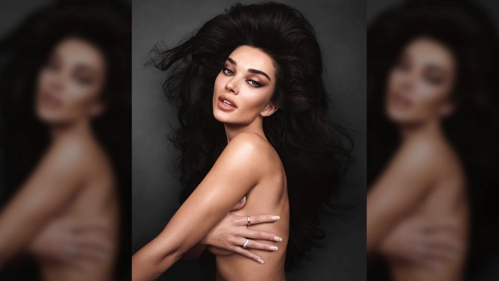 2.0 एक्ट्रेस एमी जैक्सन ने कराया टॉपलेस फोटोशूट