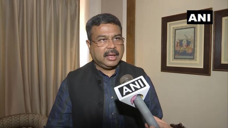 Bihar Assembly Election 2020: बिहार में नीतीश कुमार के बयान के बाद NRC को लेकर सियासी पारा गरमाया, धर्मेंद्र प्रधान ने सीएम के बयान को किया खारिज