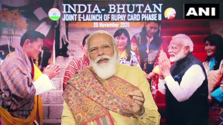 दिल्ली: पीएम नरेंद्र मोदी और भूटान के समक्षक लोते शेरिंग ने रूपे कार्ड के दूसरे चरण का किया संयुक्त उद्घाटन