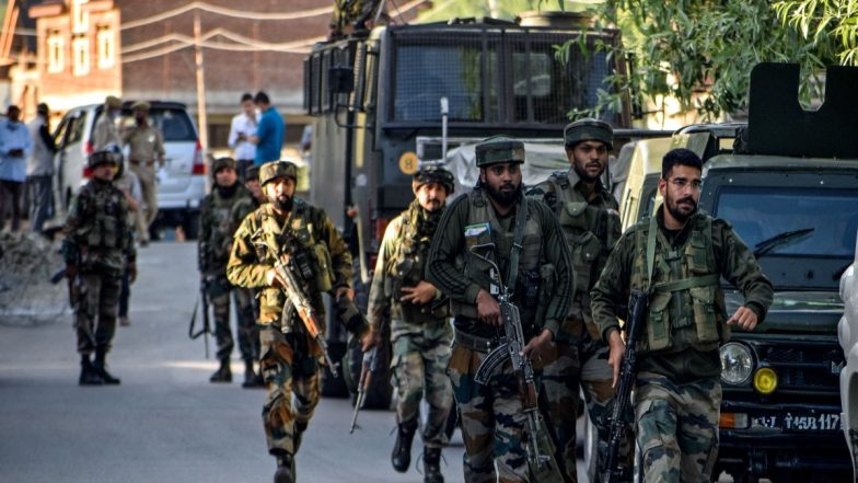 Jammu and Kashmir: घाटी को दहलाने की बड़ी साजिश नाकाम, जैश के चार आतंकी गिरफ्तार