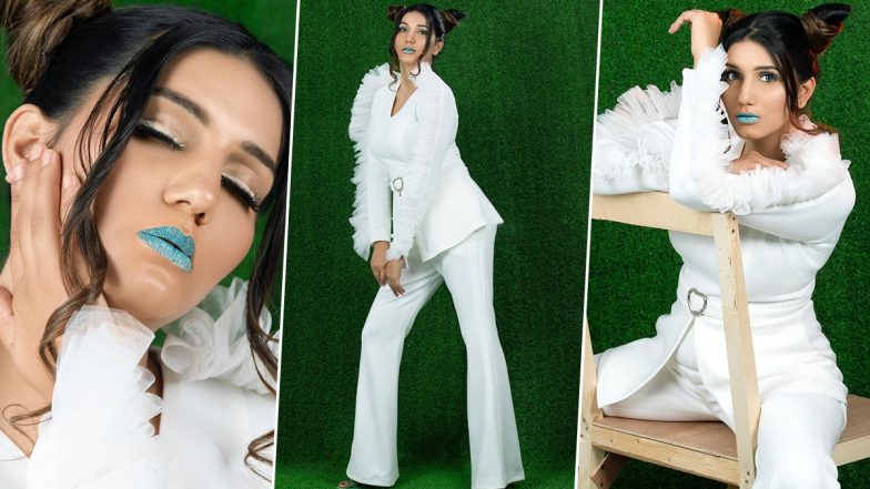 Sapna Chaudhary Glamourous Photoshoot: सपना चौधरी ने मां बनने के बाद कराया बेहद हॉट फोटोशूट, दिखा ग्लैमरस अवतार 