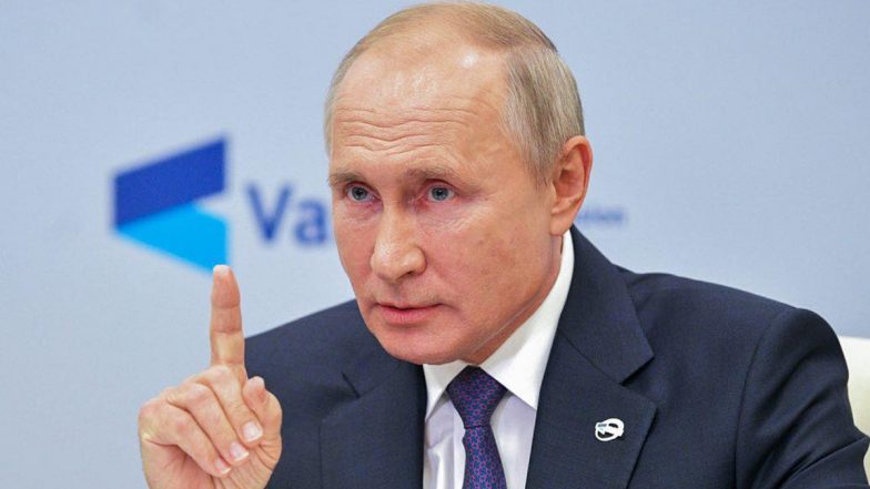 भारत के सबसे करीबी देश Russia में चल रहा है बड़ा बवाल, पांच हजार से अधिक लोग हिरासत में