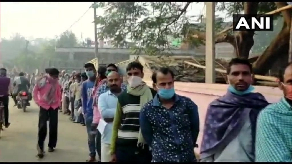 बिहार में तीसरे चरण का मतदान जारी, सुबह 11 बजे तक हुई 19.77 फीसदी वोटिंग