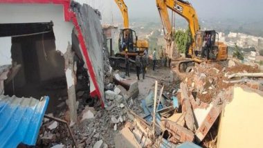 Computer Baba's Illegal Construction Demolished: इंदौर में नगर निगम ने कंप्यूटर बाबा के आश्रम पर चला बुलडोजर