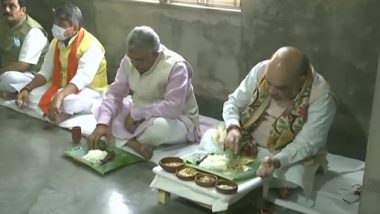 West Bengal: केंद्रीय गृहमंत्री अमित शाह पश्चिम बंगाल के दौरे पर, दलित परिवार के यहां किया दोपहर का भोजन- देखें तस्वीरें