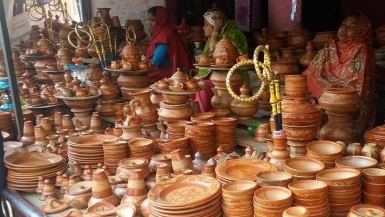 Big Blow To China: देसी खिलौने में बढ़ी ग्राहकों की दिलचस्पी, चीनी उत्पादों की घटी मांग