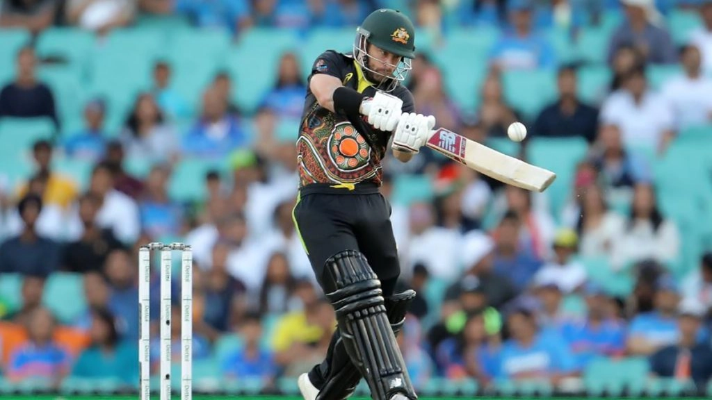 Ind vs Aus: ऑस्ट्रेलिया ने भारत को 195 रन का बड़ा लक्ष्य दिया 