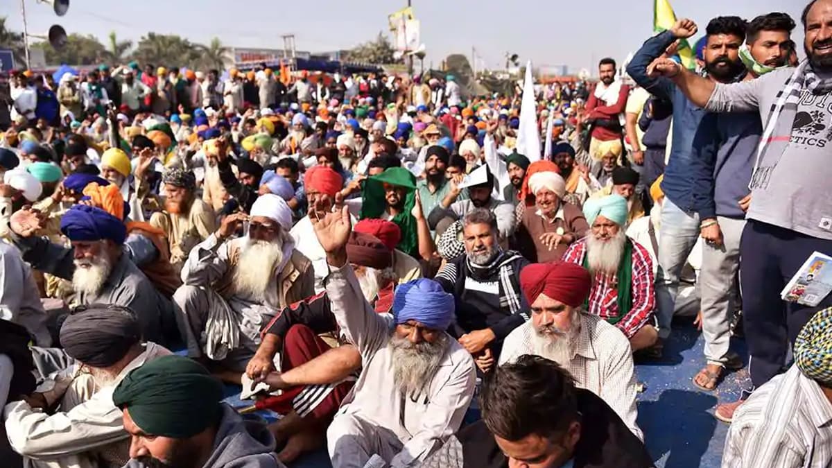 Farmers Protest: सिंघु बॉर्डर पर 40 साल के एक किसान ने खाया जहर, अस्पताल में इलाज के दौरान हुई मौत