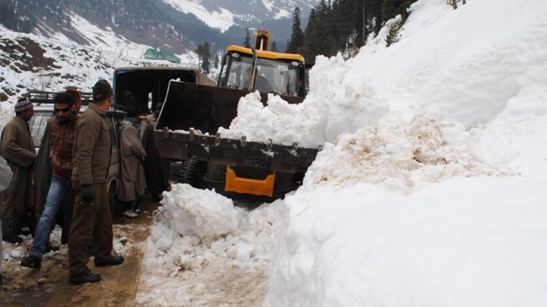 IMD Alert: मौसम विभाग ने जम्मू-कश्मीर और लद्दाख में हिमस्खलन की चेतावनी दी