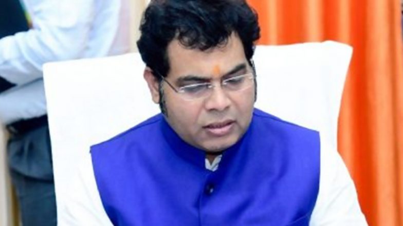 Uttar Pradesh: ऊर्जा मंत्री श्रीकांत शर्मा ने कहा, फसल के साथ बिजली भी पैदा करेंगे किसान