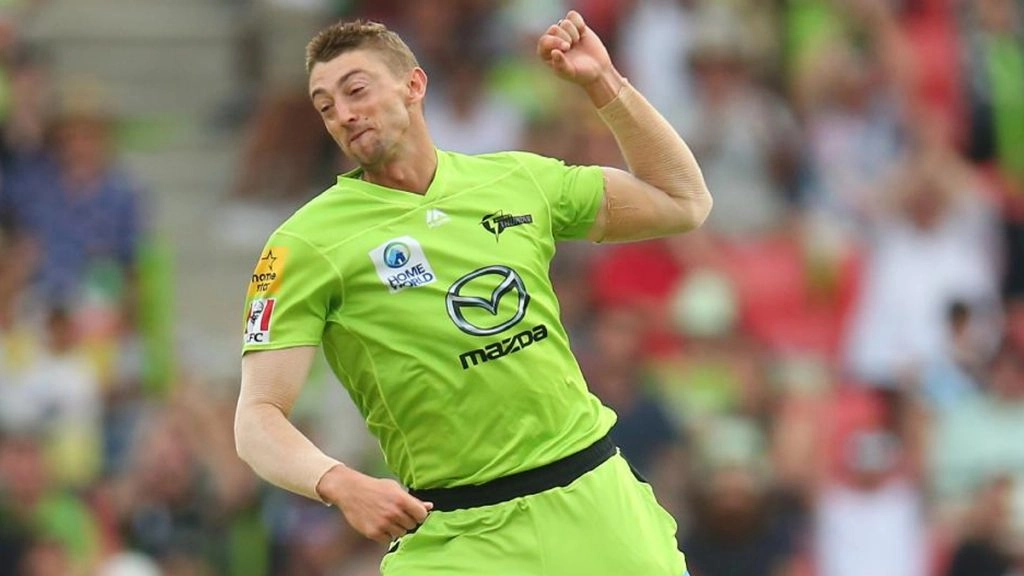 आरसीबी के लिए अच्छी खबर, ये खिलाड़ी भी कोरोना को हराकर टीम से जुड़ा