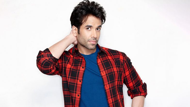 Tusshar Kapoor ने क्रिसमस के मौके पर दी बधाई, कहा- हमें अपने अंदर के संता को ढूंढना चाहिए