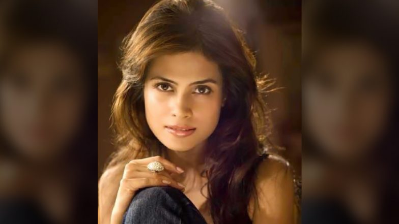 'डर्टी पिक्चर' की एक्ट्रेस Arya Banerjee का घर में मिला शव, मौत पर रहस्य बरकरार