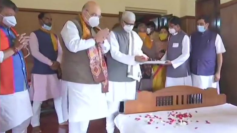 Amit Shah in West Bengal: अमित शाह ने रवींद्रनाथ टैगोर को दी श्रद्धांजलि, विश्व भारती यूनिवर्सिटी में ले रहे हैं सांस्कृतिक कार्यक्रम का आनंद